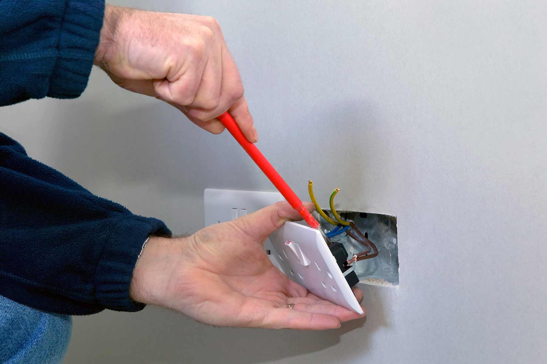 Our electricians can install plug sockets for domestic and commercial proeprties in Upton and the local area. 